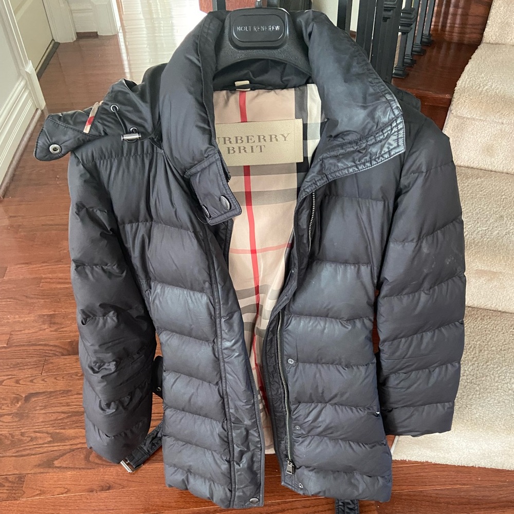 Burberry 3/4 puffer.
